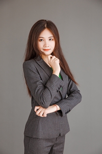  田田